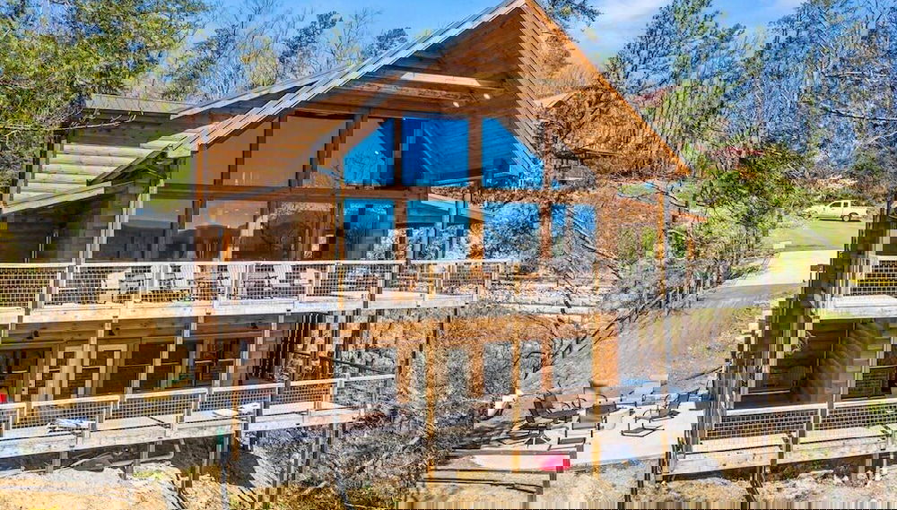 Bearfoot Landing - Photo 1, Primary image