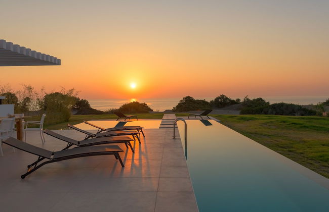 Albatross Beach Front Villas - Foto 12