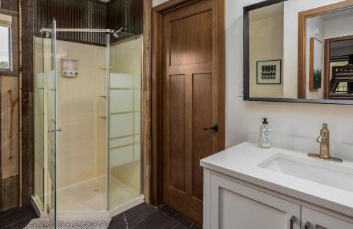 Cabin 6 at Horse Creek Resort - Foto 22