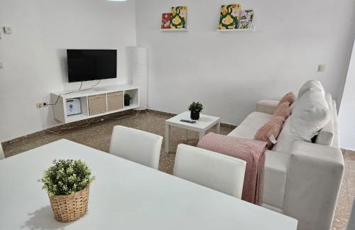 Alojamiento centrico en Hellin con garaje - Foto 2