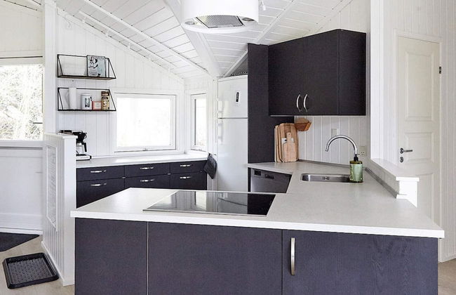 Vibrant Holiday Home in Slagelse near Sea - Photo 4