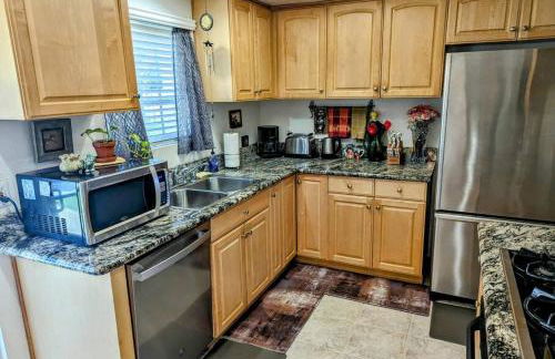 5 Minutes to South Bay Beaches! Private 2 bedroom 2 bath 2 level home with patio Excellent value! - Foto 61