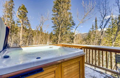 Lovely House Tucked in the Pines with Private Hot Tub - Pura Vida - Foto 6