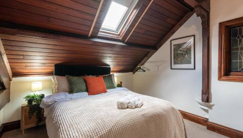 Madison House - Converted Church 5 Bed Pontypool - Foto 5