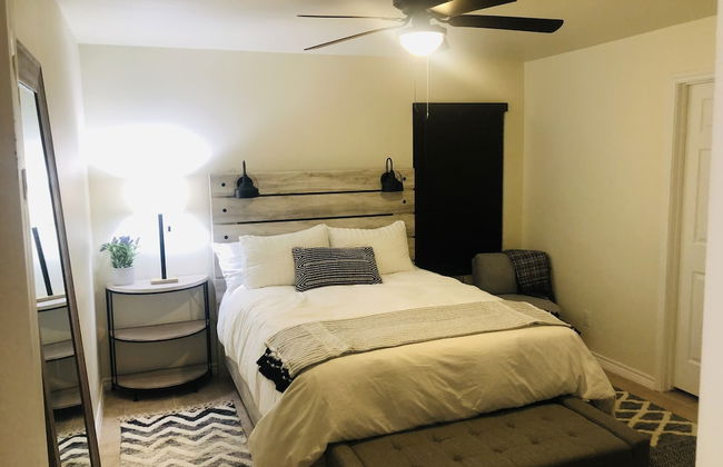 Eagle Pass Condo Rentals - Photo 8