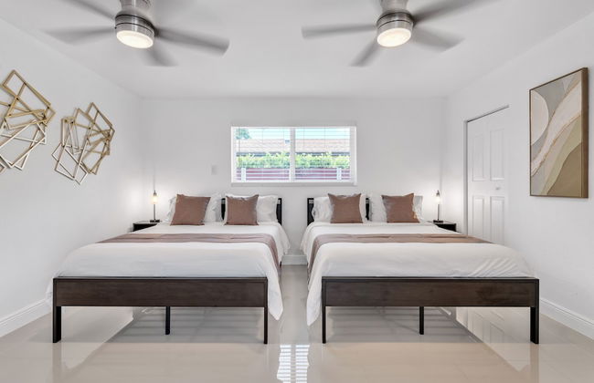 Luxury Escape: Pool, Hot Tub, Gym And More! 6 Bedroom Villa by RedAwning - Foto 7