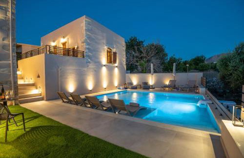 Pavlina Villa , a hidden gem with heated pool and ping pong! - Photo 54