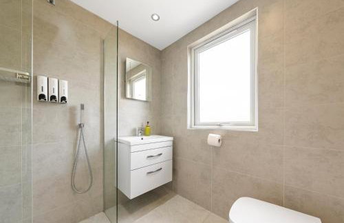 Spacious 5BR Croydon Home Game Room Free Parking - Foto 15