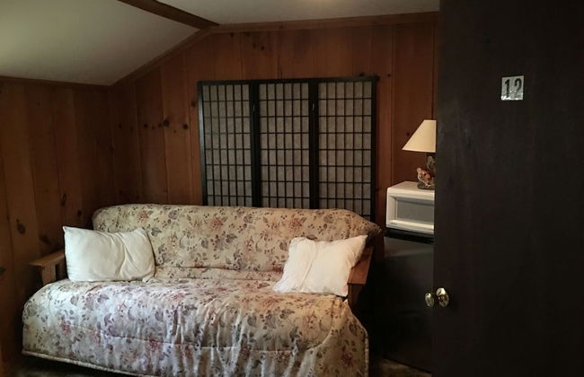 Gateway Inn - Photo 3