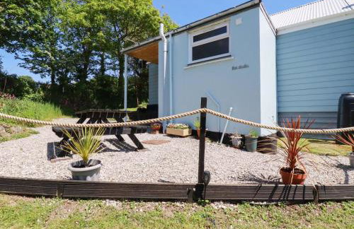 The Studio - Photo 3