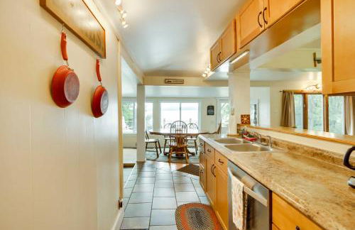 Peaceful Fishermans Paradise with Deck and Fire Pit! - Foto 13