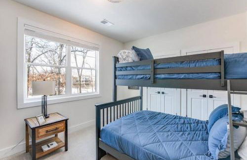 Luxury Estate with Stadium TDJ Views Sleeps 20 - Foto 23