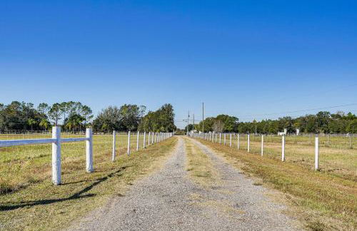 Horse Stalls, Pool and Deck Polk City Getaway! - Foto 30
