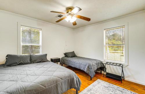 6 Mi to Main St Poplarville Cabin with Pasture View - Foto 20