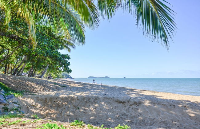 Roydon Beachfront Apartments - Photo 51