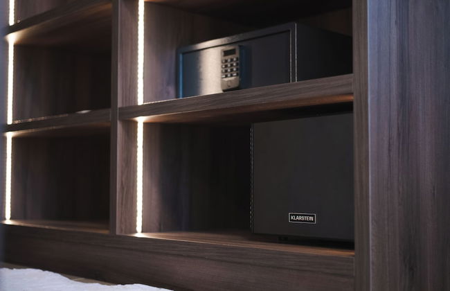 DISTRICT boutique - Photo 75