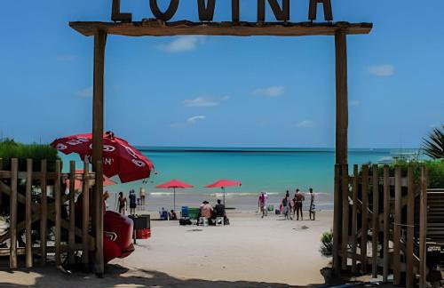 Apartamento na praia, 2 quartos e área de lazer - Foto 38