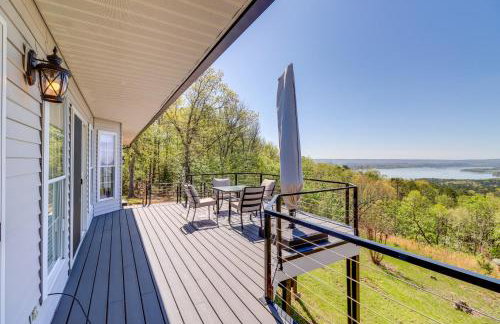 Charming Edgemont Home with Deck and Lake Views! - Foto 26