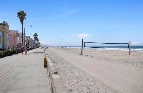 Stunning Oceanfront Boardwalk Condo - Spa, Steps2Beach, Parking & Fast Wifi! - Foto 45