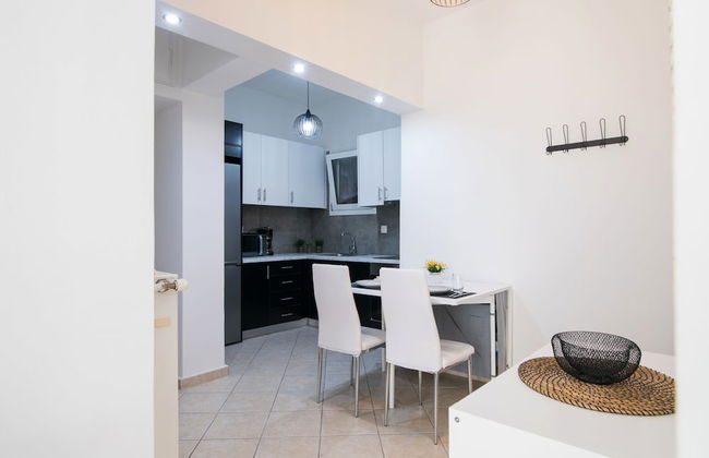 Midtown Apartment by CorfuEscapes - Photo 12