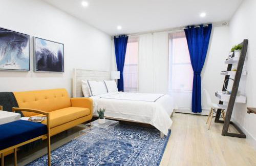 1597-9 Renovated Studio Prime UES WD in unit - Foto 1