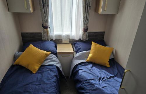 3 Bed-sleeps 8-free Parking-5 Min to Beach - Foto 38