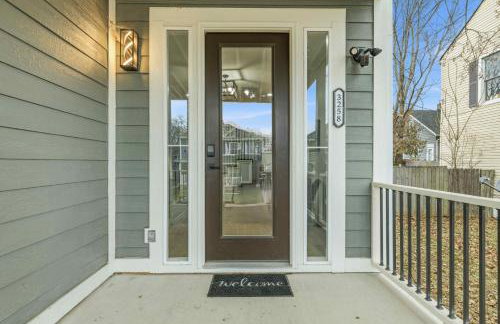 Near Indy Attractions • Deck • Patio • Fenced Yard - Photo 49