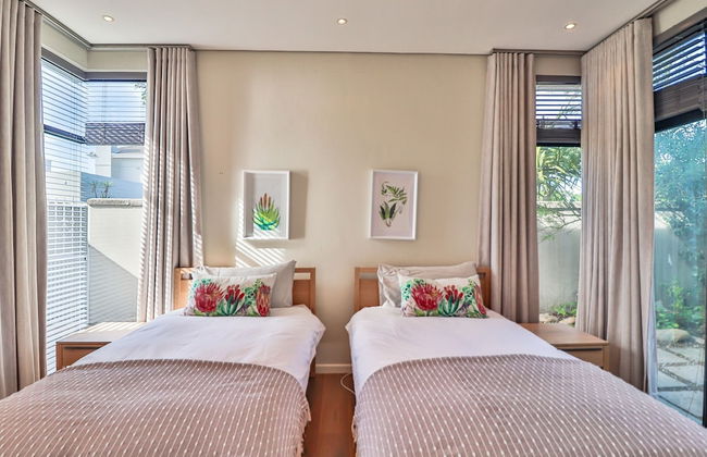 Bayhill Terrace 17 by CTHA - Photo 3