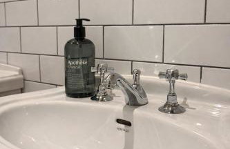 The Old Borough Library - Staffordshire - Photo 24