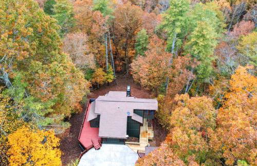 4 BR Mountain Cabin with Hot Tub & Fire Pit in GA - Foto 26