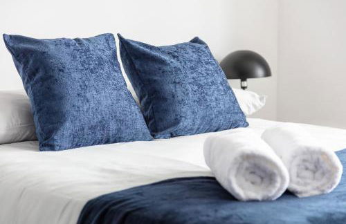 9RA - 4BD House - Wembley Views - Foto 35