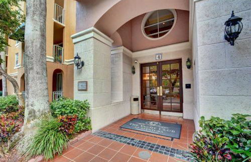 Renovated 2/2 Unit at Yacht Club/Aventura - Foto 24