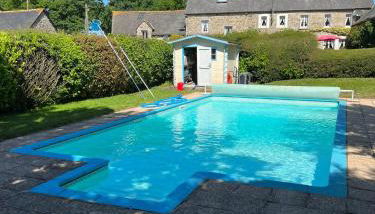 Countryside Retreat in Brittany 2 Bedrooms Sleeps 4 Pet Friendly Heated Swimming Pool Free Wifi - Foto 2