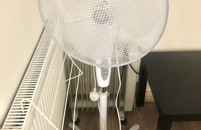 Martindale Flats with Parking - Foto 13