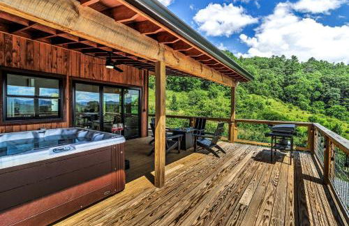Romantic Mountain Retreat with Hot Tub and Panoramic Views Near Marshall, NC - Foto 25