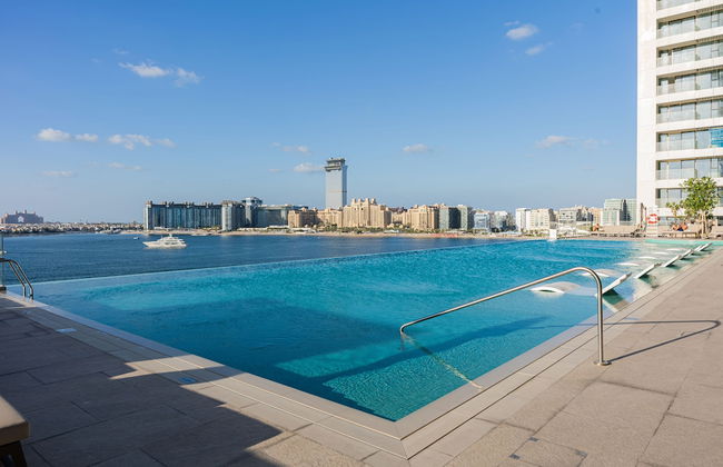 YOUR STAY Apartments Luxury Beachfront Living - Photo 43