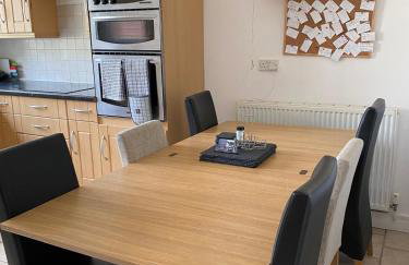 4-6 Guests in centre location with stunning views - Photo 18