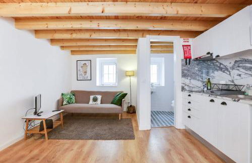 Classic Lisbon Homes: Bright & Central in Belém - Photo 73