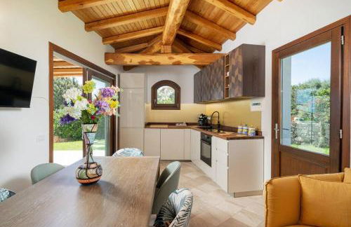 Seafront Villa - 5min to BRANDINCHI I Exclusive Garden I Private Beach I BBQ I Wi-Fi - Foto 15