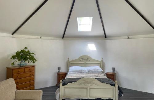 Buzzard's Nest Glamping Walnut - Foto 2