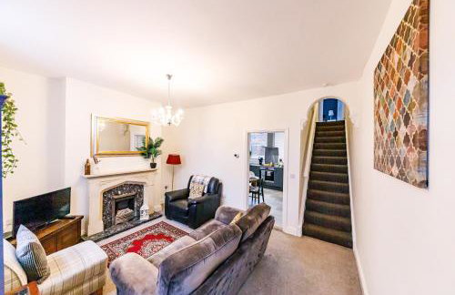 Bright and Well-Kept 3-Bed Property! Free Parking - Foto 17