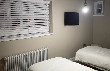 The Merchants Barn - A New Unique Town Centre Home - Photo 38