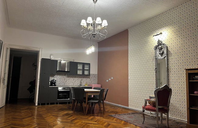 Mira Central Residence - Photo 34