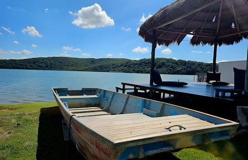 Conforto à beira da lagoa - Foto 43