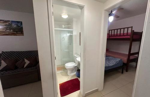 Lindo Ap - CENTRO- piscina, churrasqueira gourmet, maquina lava e seca e wifi roupas cama - Foto 6