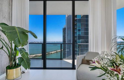 POSH Ocean View Penthouse - Heated Pool, Gym, Office! 10mins Beach - Foto 14