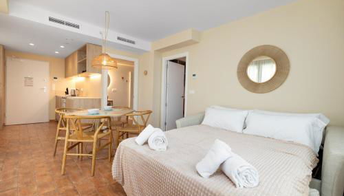 Apartamentos Las Ciencias S - Photo 5