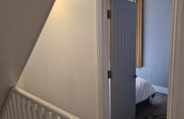 Modern 5 bedroom house with parking, London - Foto 46