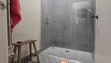 Accommodation in Dorset, Sherborne - Photo 4, Shower