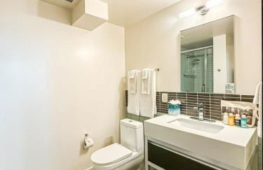 Modern 2BR Loft with Luxury Amenities - 109 - GL - Foto 8